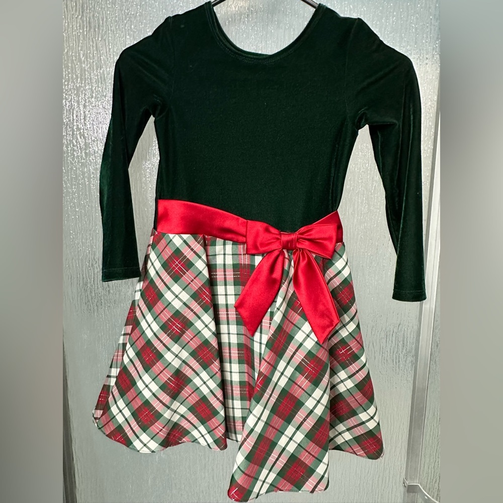 Girl’s Christmas dress